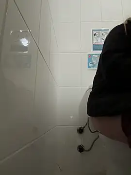 Snapshot of onr99 chatting on February 12, 9:37 am onr99 online show from February 12, 9:37 am