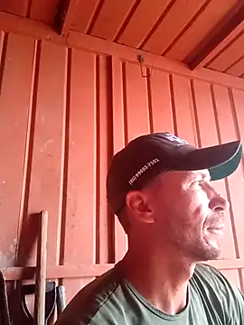 RobertoLuiz84 online show from February 9, 6:45 pm