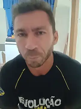 RobertoLuiz84 online show from May 17, 2:20 am