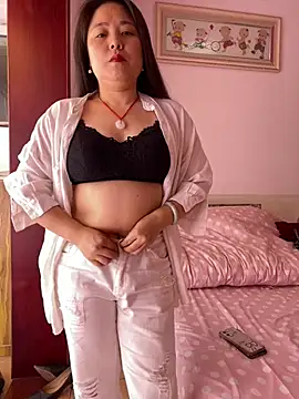 Snapshot of tianwei2567 chatting on April 17, 2:36 am tianwei2567 online show from April 17, 2:36 am