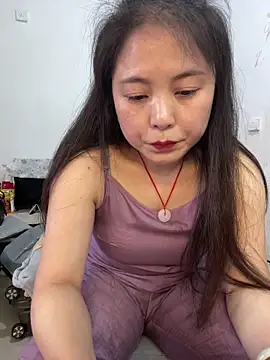 Snapshot of tianwei2567 chatting on May 5, 5:37 am tianwei2567 online show from May 5, 5:37 am