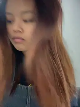 Toffee-00 online show from May 7, 1:16 pm
