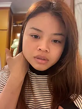 Toffee-00 online show from May 11, 7:36 am