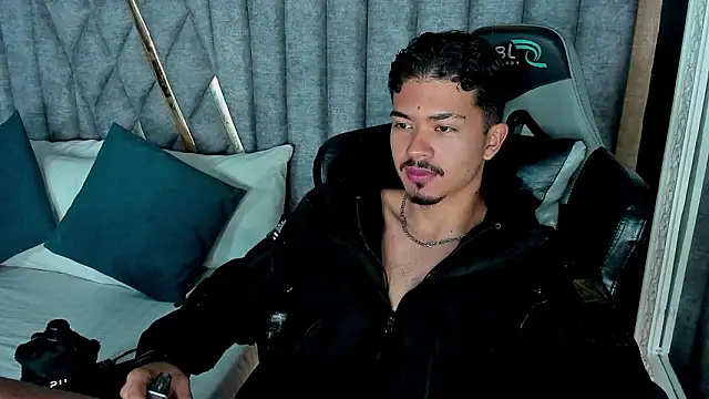 NicolaiKarav online show from February 1, 11:53 am