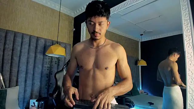 Snapshot of NicolaiKarav chatting on March 2, 11:50 am NicolaiKarav online show from March 2, 11:50 am