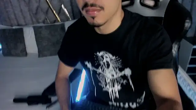 Snapshot of NicolaiKarav chatting on March 7, 11:51 am NicolaiKarav online show from March 7, 11:51 am