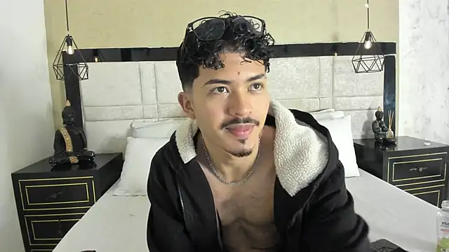 Snapshot of NicolaiKarav chatting on March 29, 12:16 pm NicolaiKarav online show from March 29, 12:16 pm