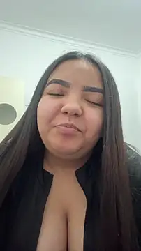 Snapshot of princezzc chatting on December 3, 2:30 am princezzc online show from December 3, 2:30 am