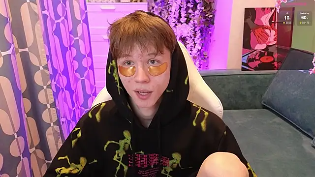 cuMte boy online show from May 14, 1:23 am