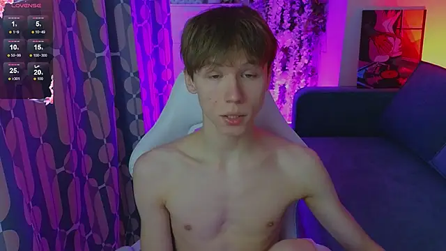 cuMte boy online show from May 18, 1:24 am