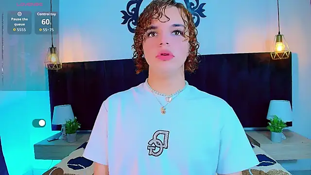 Skyee angel online show from May 10, 1:38 pm