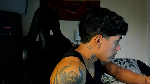 aress damon online show from November 28, 8:00 pm