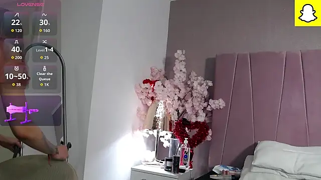 DeniseSun online show from March 24, 4:06 am