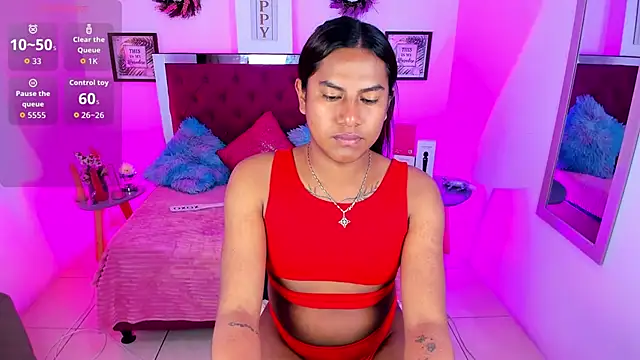 Samantha  F W online show from November 28, 3:58 pm