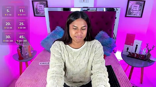 Samantha  F W online show from December 20, 4:36 pm