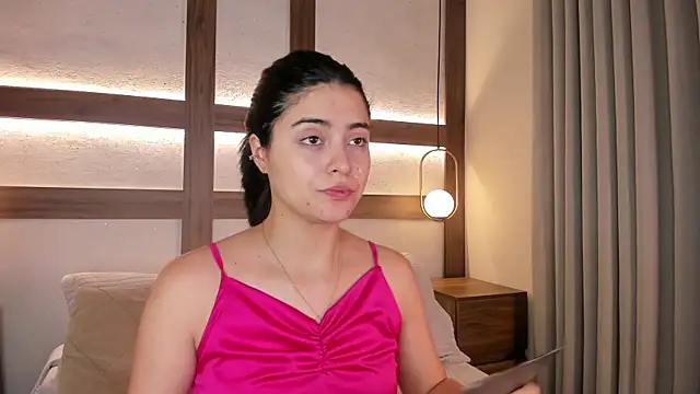 SarhaVega online show from April 4, 12:46 pm