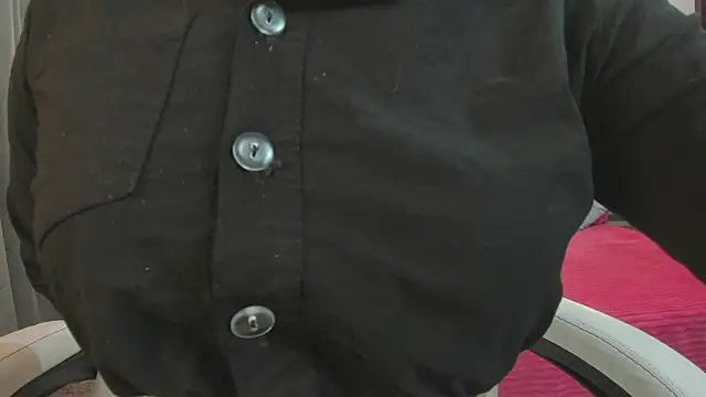 Snapshot of mask_red_girl chatting on April 1, 12:50 pm mask red girl online show from April 1, 12:50 pm