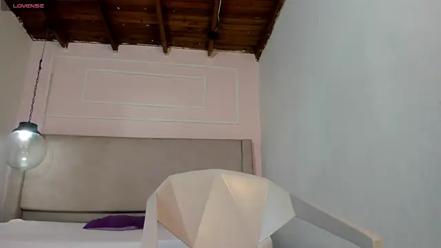 Izelevans online show from June 7, 11:03 am