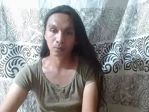 Snapshot of lovelycarla32 chatting on August 7, 6:26 am lovelycarla32 online show from August 7, 6:26 am