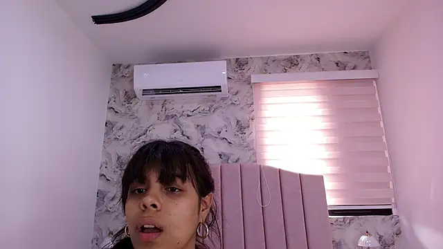 Snapshot of katsumi_yan chatting on May 16, 7:12 pm katsumi yan online show from May 16, 7:12 pm