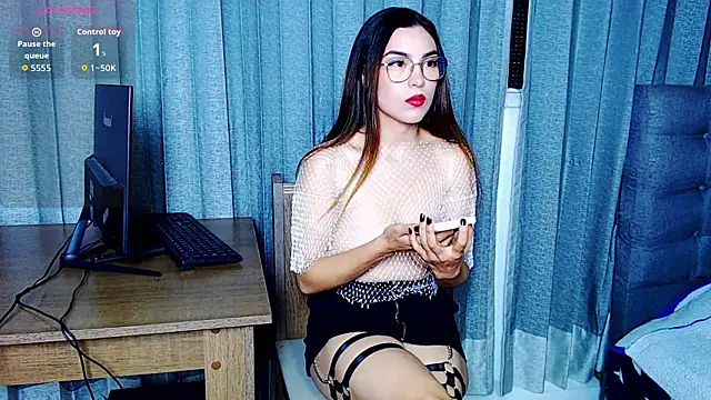 CELESTEANDBOSS online show from February 11, 5:01 am