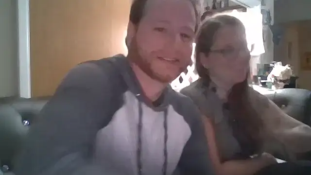 Snapshot of PinellasPlay chatting on February 10, 12:48 am PinellasPlay online show from February 10, 12:48 am