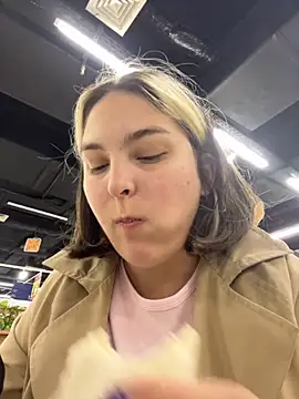 KateBurlesk online show from November 27, 9:11 am