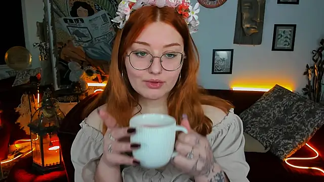 Snapshot of StaceyJensen chatting on January 19, 1:26 pm StaceyJensen online show from January 19, 1:26 pm