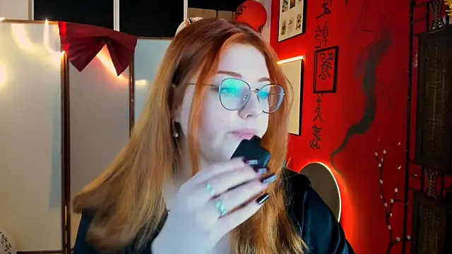 Snapshot of StaceyJensen chatting on February 11, 9:36 am StaceyJensen online show from February 11, 9:36 am