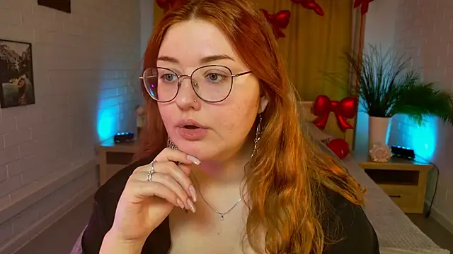 Snapshot of StaceyJensen chatting on February 18, 9:49 am StaceyJensen online show from February 18, 9:49 am