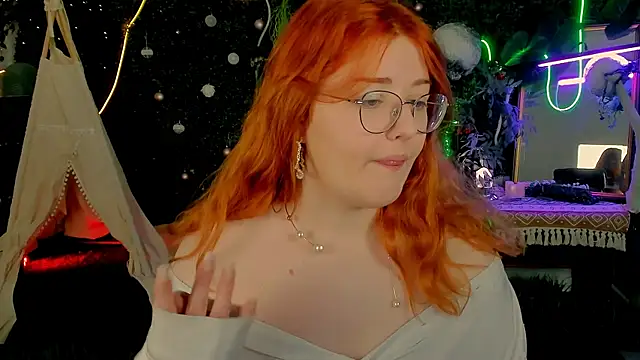 Snapshot of StaceyJensen chatting on February 20, 9:43 am StaceyJensen online show from February 20, 9:43 am