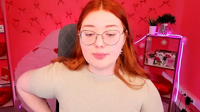 Snapshot of StaceyJensen chatting on February 21, 9:54 am StaceyJensen online show from February 21, 9:54 am