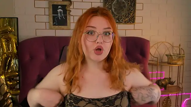 Snapshot of StaceyJensen chatting on March 7, 1:30 pm StaceyJensen online show from March 7, 1:30 pm