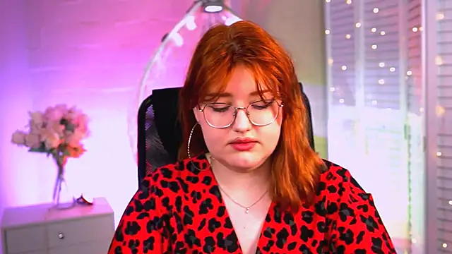 StaceyJensen online show from May 7, 4:34 pm