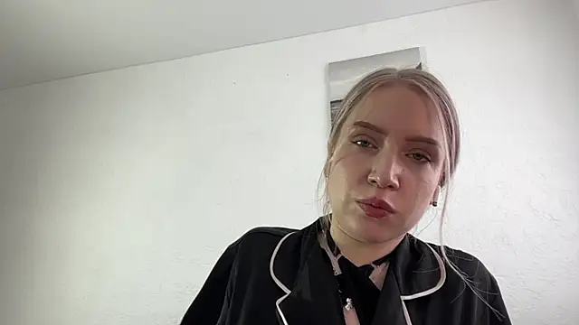 Alice meow15 online show from May 9, 7:57 am