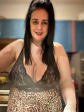 Snapshot of Mary_kansas_bbw chatting on April 19, 6:10 pm Mary kansas bbw online show from April 19, 6:10 pm