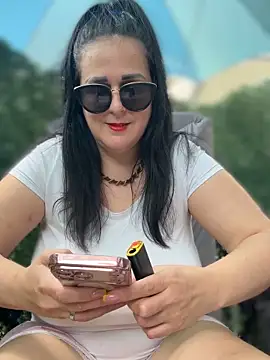 Snapshot of Mary_kansas_bbw chatting on May 23, 1:48 pm Mary kansas bbw online show from May 23, 1:48 pm