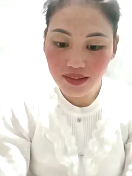 lynae-0 online show from December 3, 2:26 pm