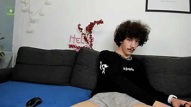 Dilan Wolfe online show from February 7, 5:27 pm