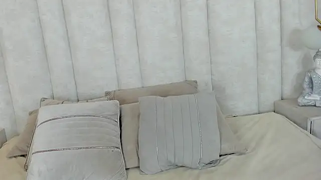 Snapshot of Nyla_azura chatting on February 13, 4:52 am Nyla azura online show from February 13, 4:52 am