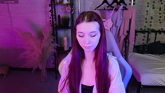 Snapshot of miiss_jessica chatting on March 19, 1:20 am miiss jessica online show from March 19, 1:20 am