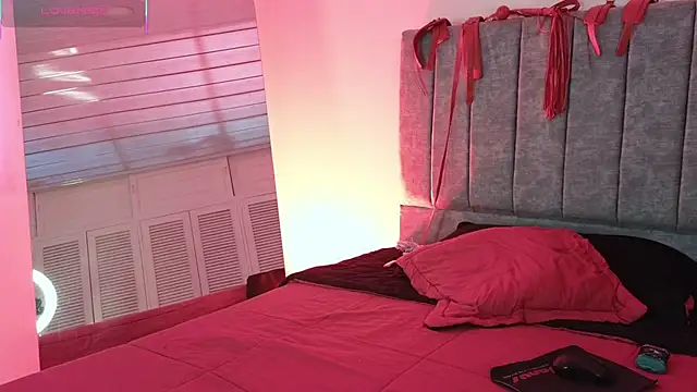 KasandraGrant online show from December 13, 8:47 pm