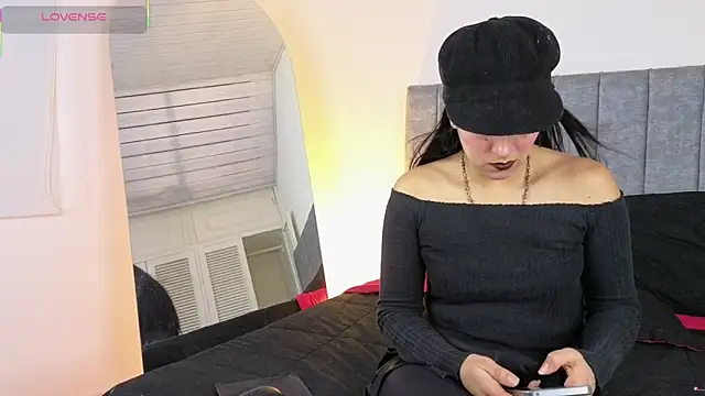 KasandraGrant online show from January 8, 8:11 pm