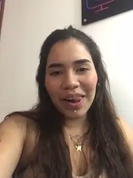 Saraa lips online show from December 16, 1:05 pm