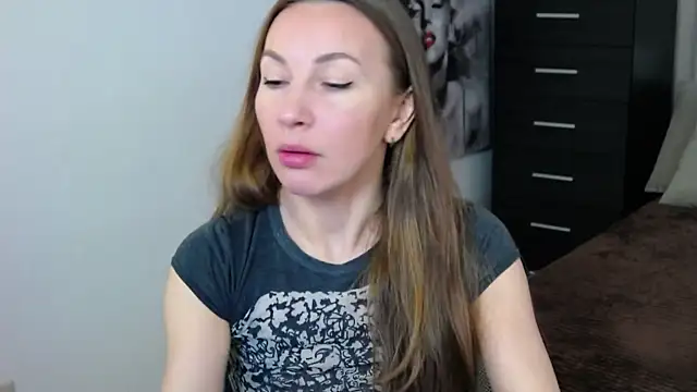 Snapshot of Brandy_Gem chatting on March 16, 7:45 am Brandy Gem online show from March 16, 7:45 am