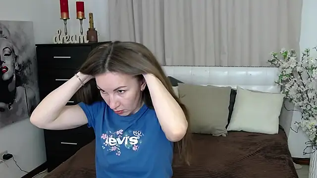 Snapshot of Brandy_Gem chatting on March 29, 1:33 pm Brandy Gem online show from March 29, 1:33 pm