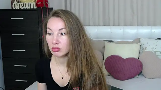 Snapshot of Brandy_Gem chatting on April 13, 6:52 am Brandy Gem online show from April 13, 6:52 am