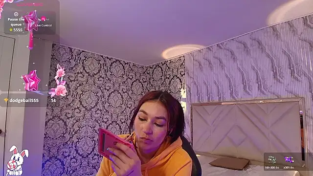 Snapshot of MIKU_TAY1 chatting on February 22, 8:35 am MIKU TAY1 online show from February 22, 8:35 am