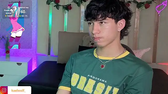 kaelwolf tay online show from March 9, 7:18 pm