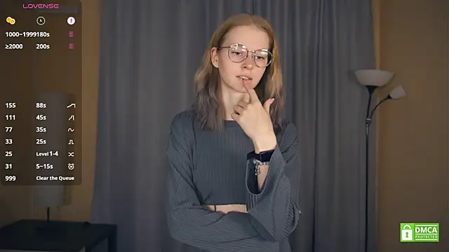 ToyaPletz online show from December 19, 6:15 pm